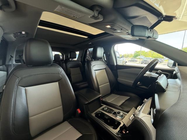 Certified 2022 Ford Explorer XLT w/ Equipment Group 202A AWD/4WD image 25