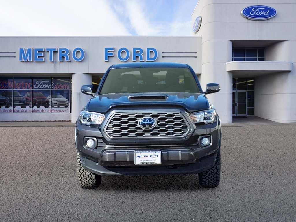Used 2022 Toyota Tacoma TRD Sport AWD/4WD image 8