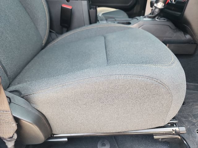 Used 2024 Jeep Wrangler Unlimited Sport AWD/4WD image 32