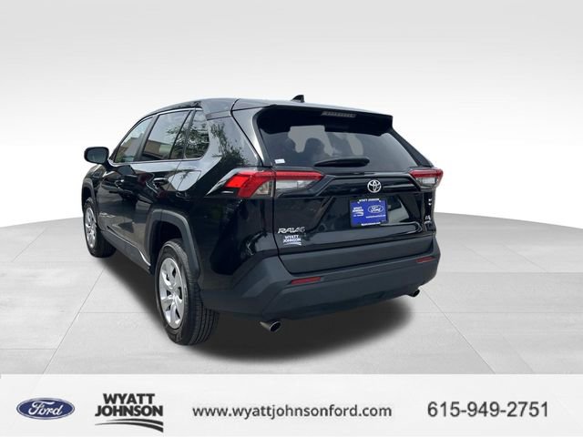 Used 2024 Toyota RAV4 LE AWD/4WD image 5