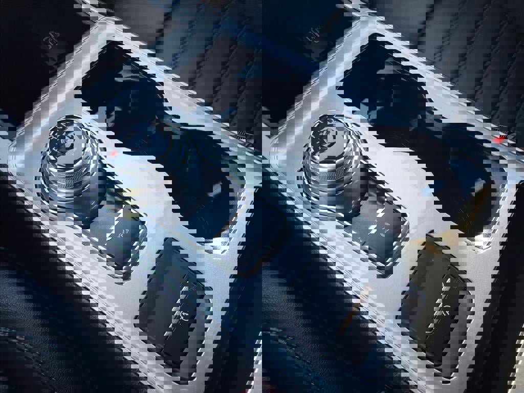 Certified 2024 Ford Edge SEL w/ Convenience Package image 29