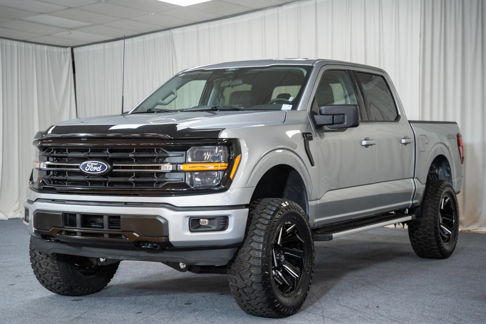 Certified 2025 Ford F150 XLT w/ Equipment Group 301A Standard AWD/4WD image 3