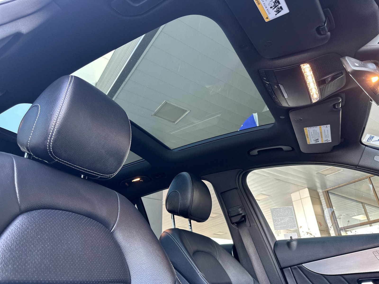 Used 2021 Mercedes-Benz GLC 300 image 16