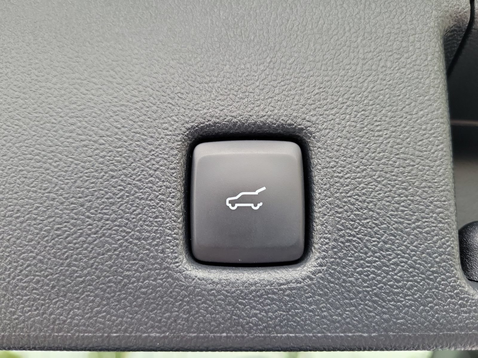 Certified 2024 Ford Escape ST-Line w/ Tech Pack #1 FWD image 7