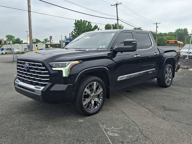 Used 2022 Toyota Tundra Capstone AWD/4WD image 3