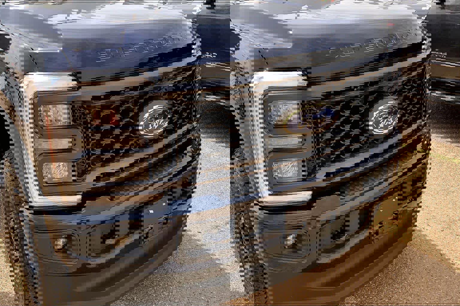 Certified 2024 Ford F250 Lariat w/ Sport Appearance Package image 29