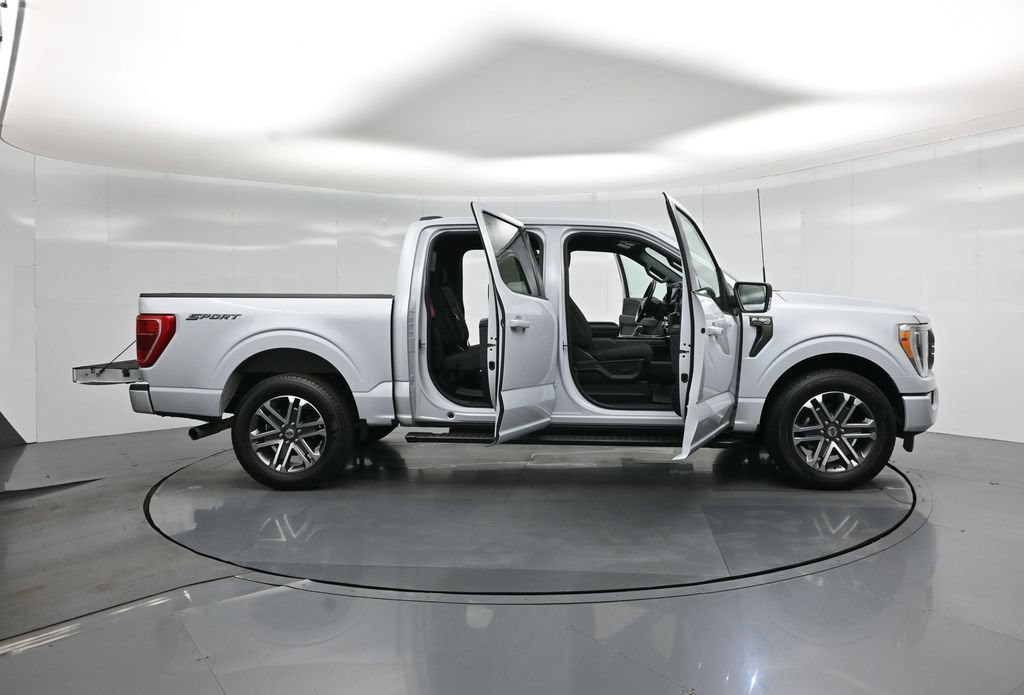 Certified 2021 Ford F150 XLT RWD image 4