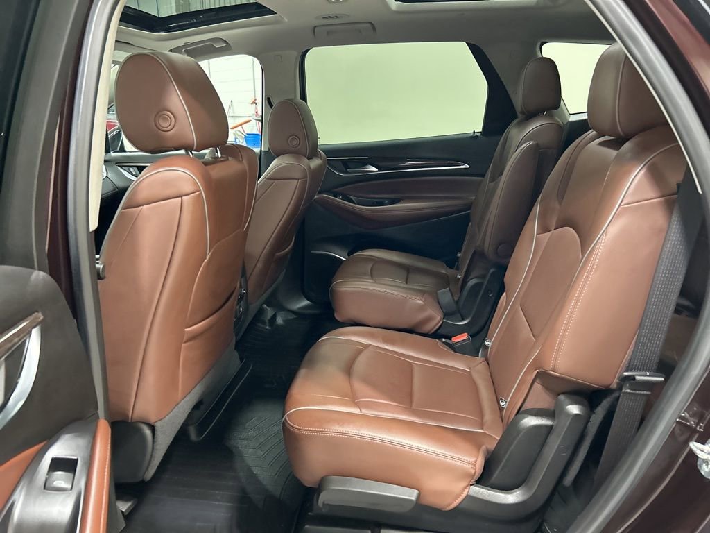 Used 2021 Buick Enclave Avenir w/ Avenir Technology Package image 30