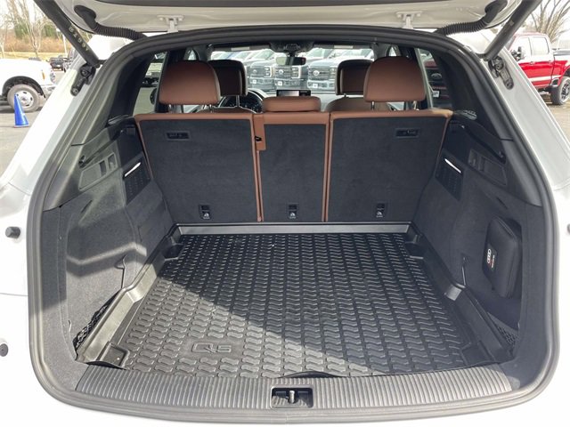 Used 2024 Audi Q5 2.0T Premium w/ Convenience Package image 32