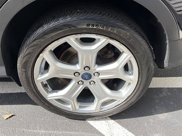 Certified 2019 Ford Escape Titanium AWD/4WD image 10