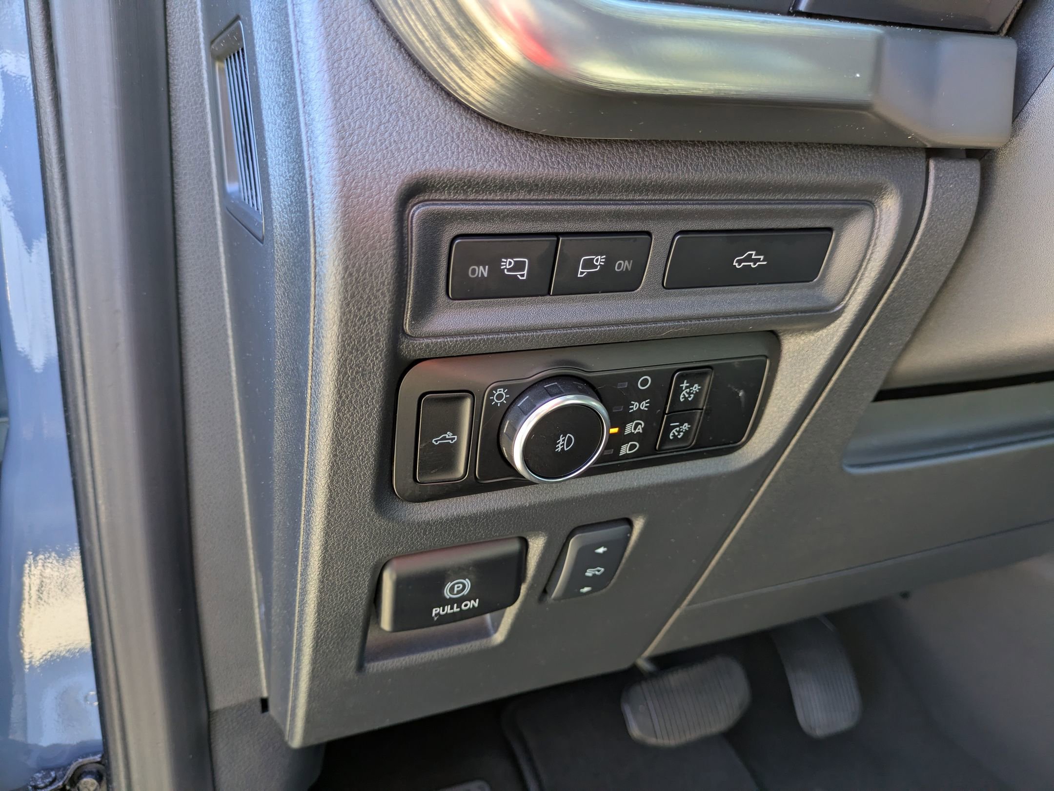 Certified 2023 Ford F150 Lariat w/ Equipment Group 502A High image 17