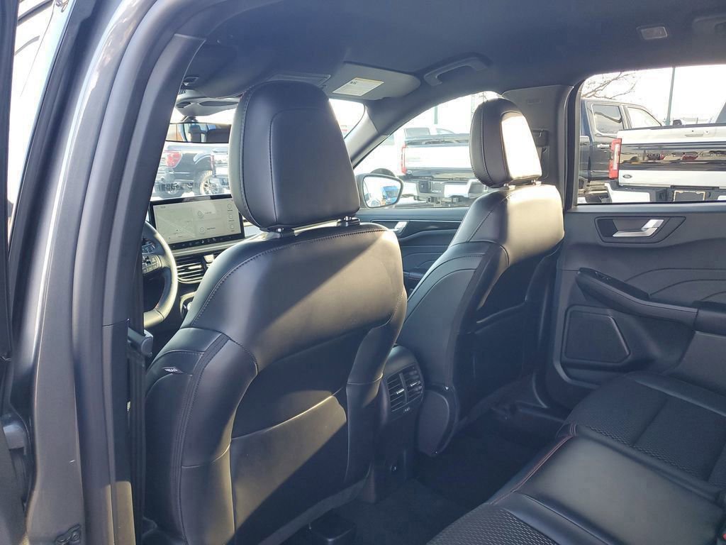 Certified 2024 Ford Escape ST-Line w/ Tech Pack #1 image 10