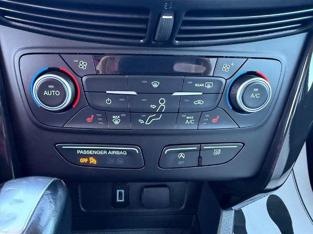 Certified 2018 Ford Escape SEL w/ SEL Sport Appearance Package AWD/4WD image 27