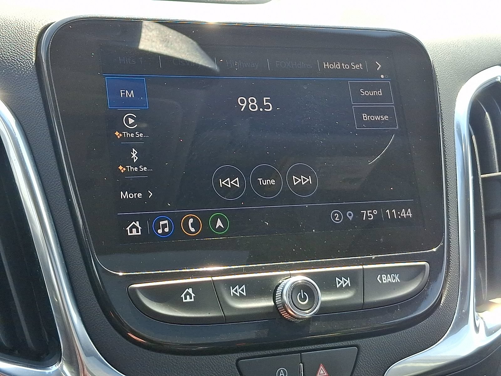 Used 2022 Chevrolet Equinox Premier AWD/4WD image 18
