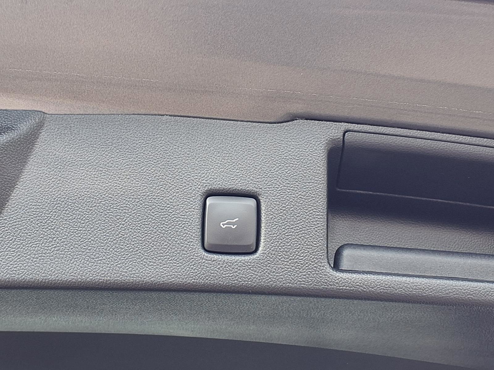 Certified 2023 Ford Escape Platinum image 24