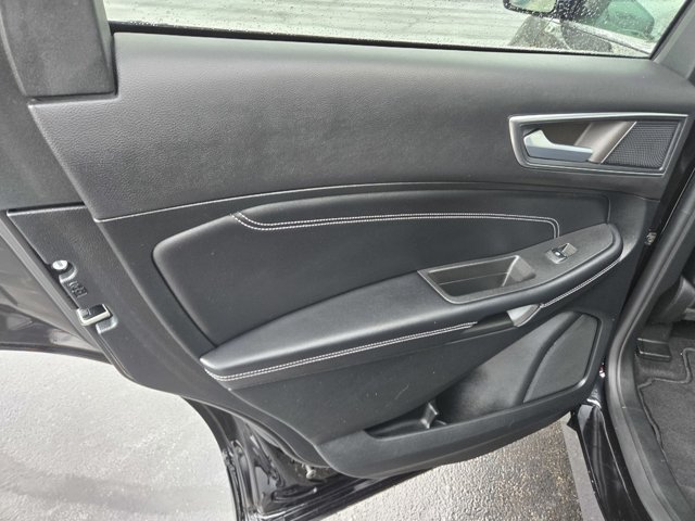 Certified 2023 Ford Edge Titanium AWD/4WD image 40