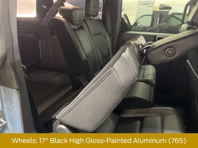 Certified 2024 Ford Bronco Black Diamond w/ Sasquatch Package AWD/4WD image 37