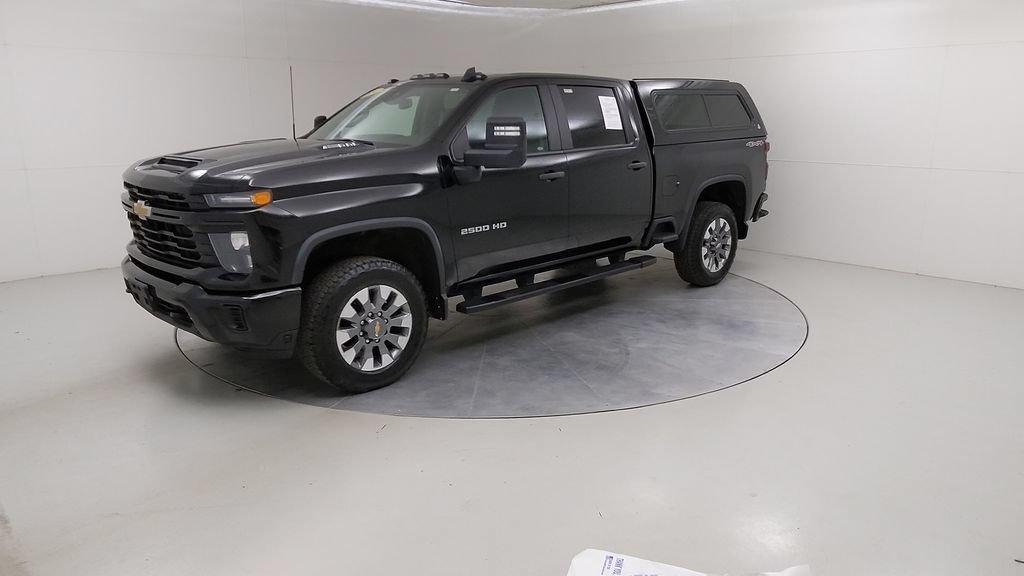 Used 2024 Chevrolet Silverado 2500 Custom w/ Custom Value Package AWD/4WD image 19