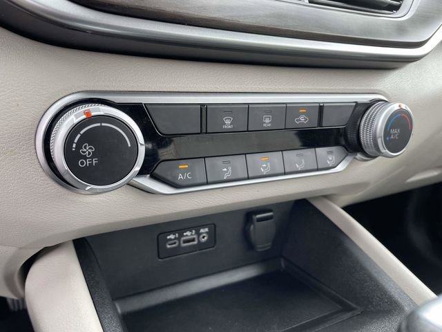 Used 2025 Nissan Altima 2.5 SV image 25