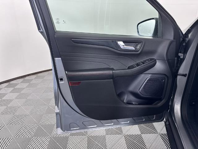 Certified 2024 Ford Escape ST-Line w/ Tech Pack #1 AWD/4WD image 27