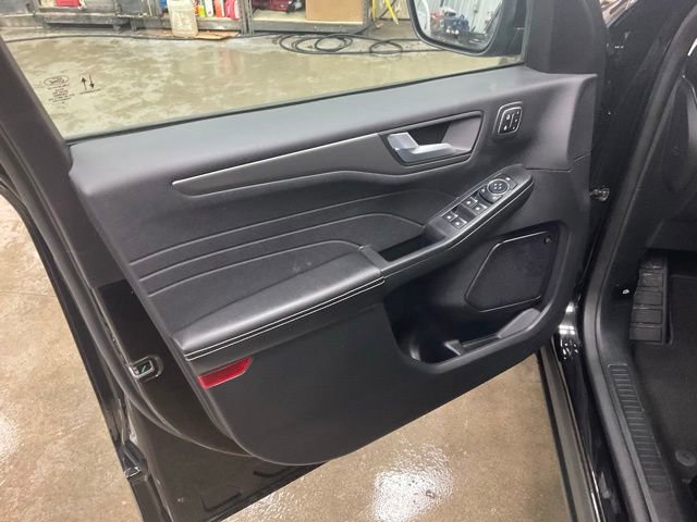 Certified 2023 Ford Escape Active w/ Tech Pack #2 image 9