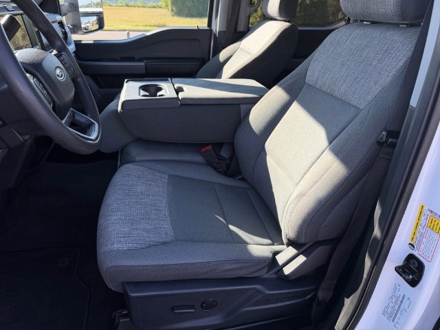 Certified 2025 Ford F250 XLT AWD/4WD image 11