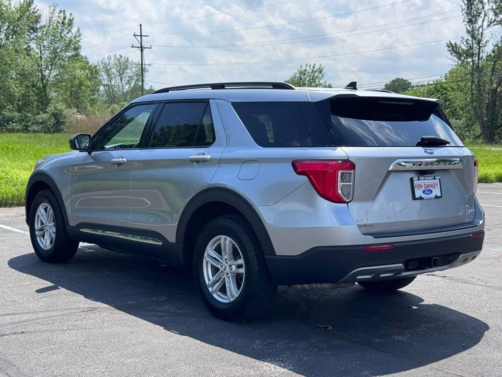 Certified 2022 Ford Explorer XLT w/ Equipment Group 202A AWD/4WD image 10