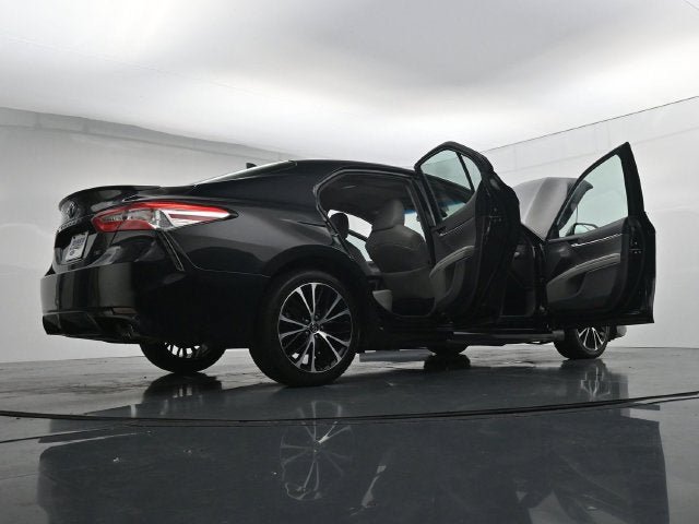 Used 2020 Toyota Camry SE FWD image 51