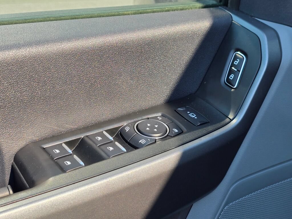 Certified 2025 Ford F350 XLT AWD/4WD image 16