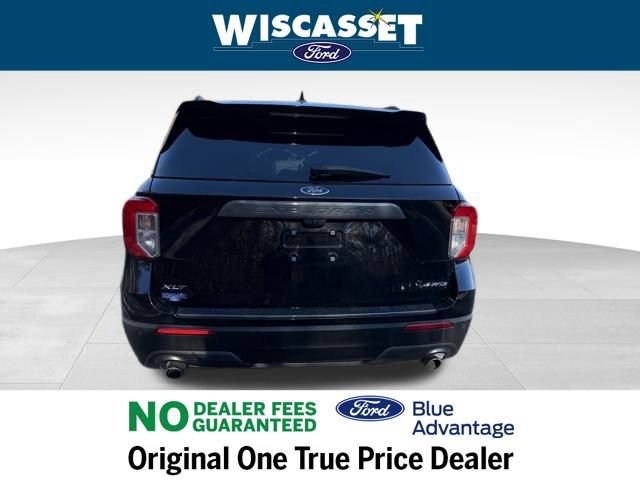 Certified 2022 Ford Explorer XLT w/ Equipment Group 202A image 4