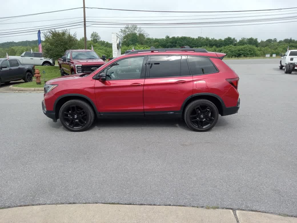 Used 2024 Honda Passport Black Edition image 4