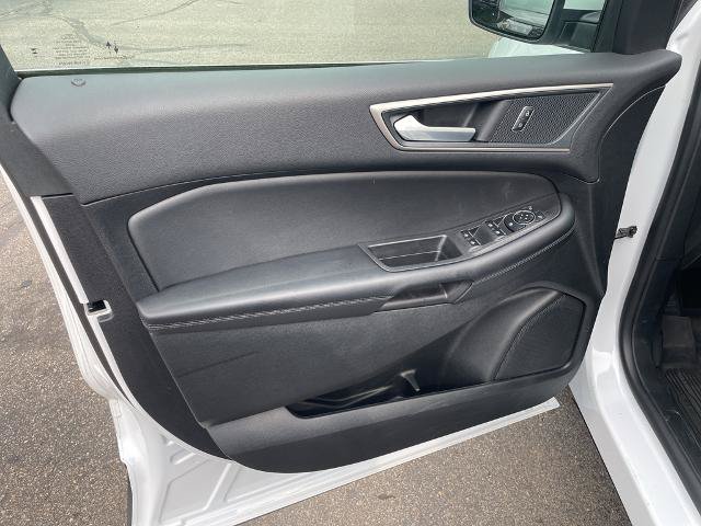 Certified 2024 Ford Edge SEL w/ Convenience Package AWD/4WD image 16