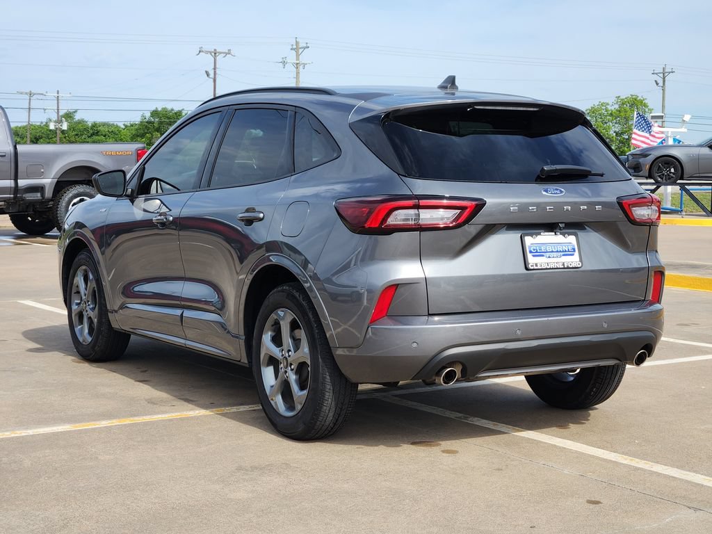 Certified 2023 Ford Escape ST-Line w/ Tech Pack #1 FWD image 5