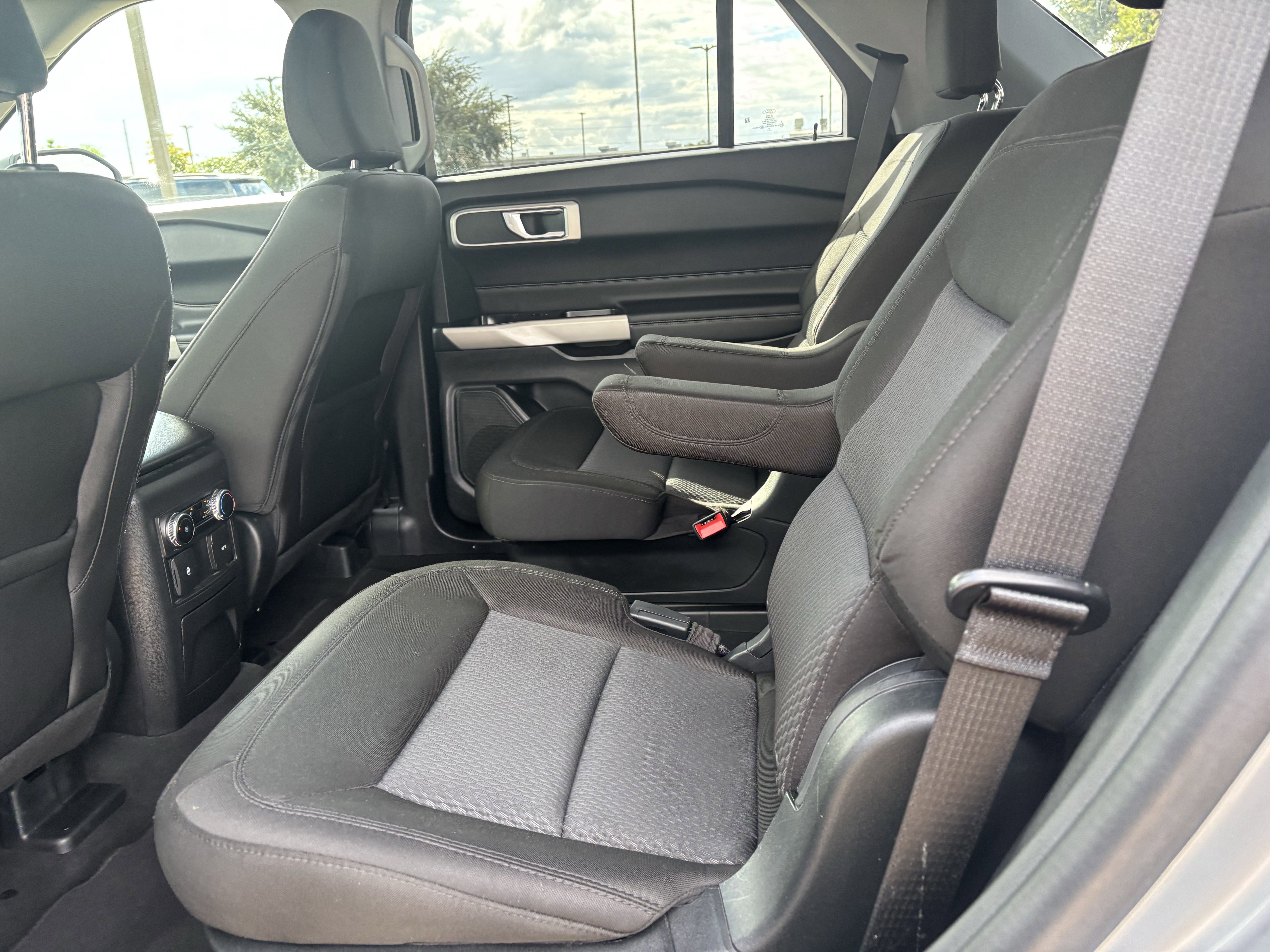 Certified 2023 Ford Explorer XLT image 15