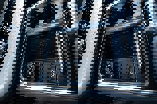 Certified 2025 Ford Expedition Active image 27