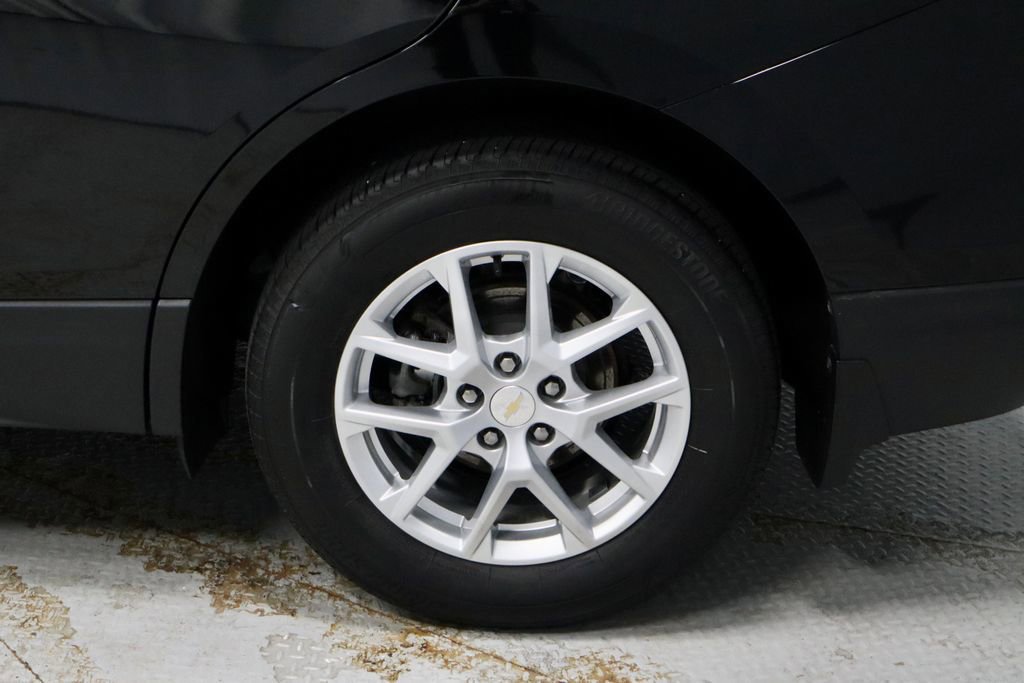 Used 2024 Chevrolet Equinox LT w/ LPO, Floor Liner Package AWD/4WD image 18