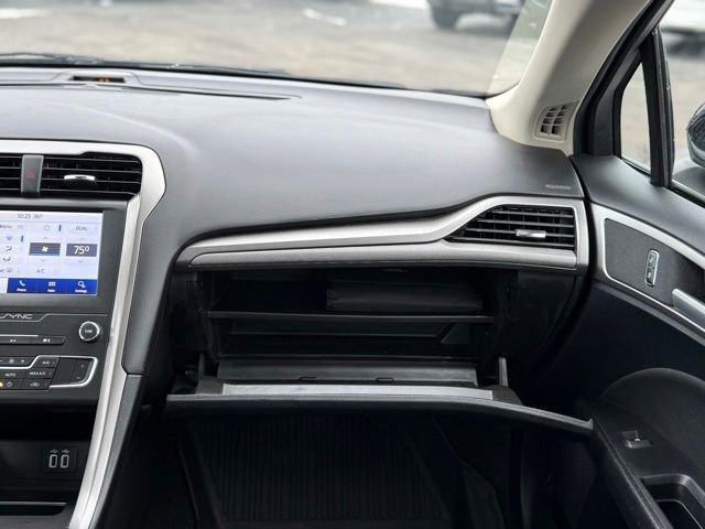 Certified 2020 Ford Fusion SE image 26