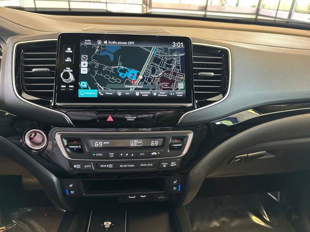 Used 2025 Honda Ridgeline Black Edition image 27