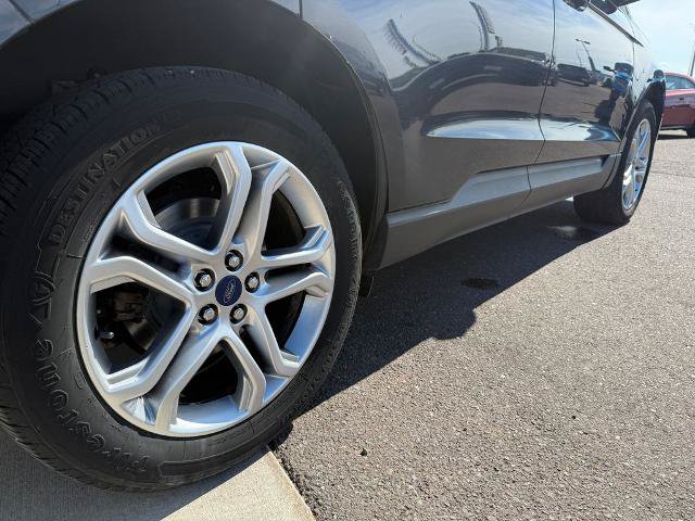 Certified 2018 Ford Edge Titanium w/ Equipment Group 301A AWD/4WD image 12