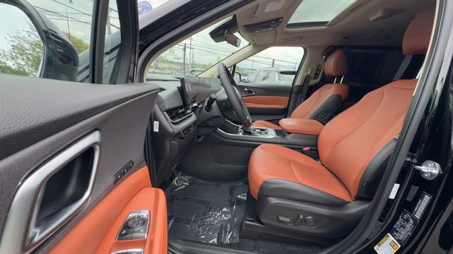 Used 2026 Kia Carnival SX FWD image 16