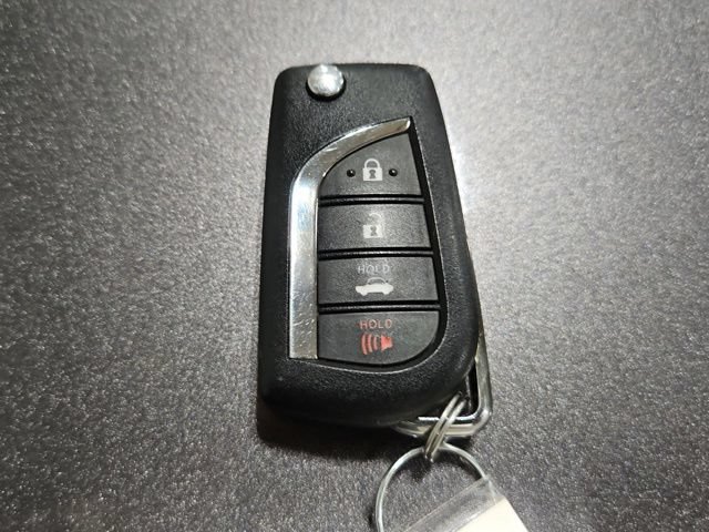 Used 2024 Toyota Camry LE FWD image 28