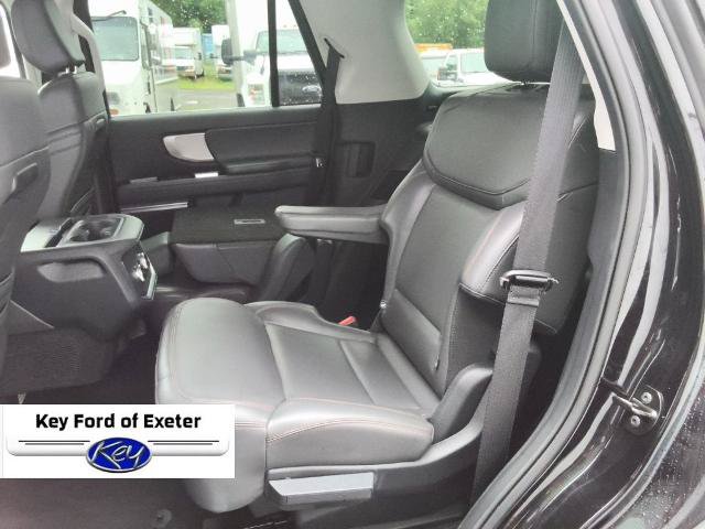 Certified 2025 Ford Expedition Active AWD/4WD image 19