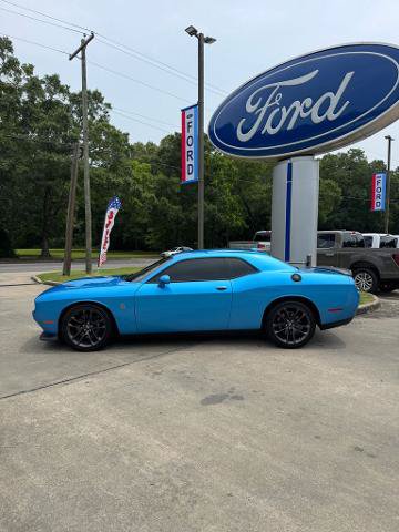 Used 2023 Dodge Challenger R/T Scat Pack w/ Plus Package RWD image 3