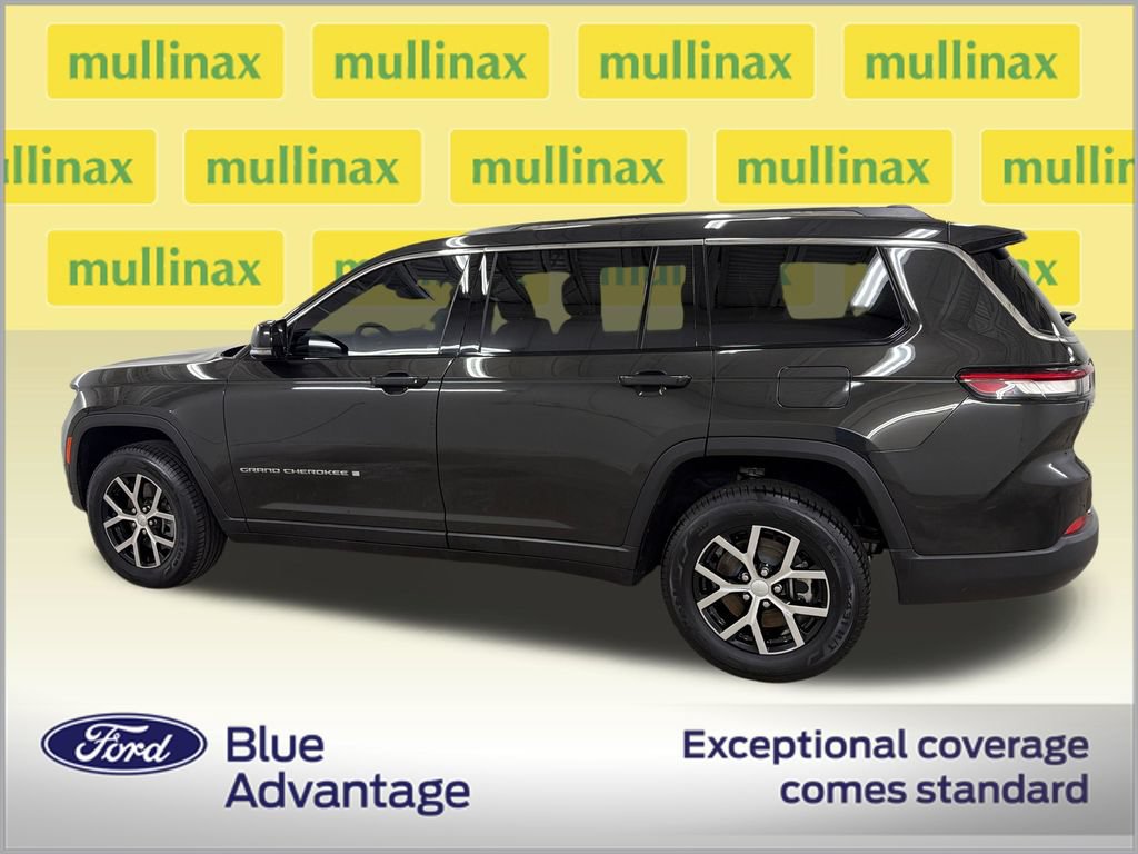 Used 2023 Jeep Grand Cherokee L Limited RWD image 11