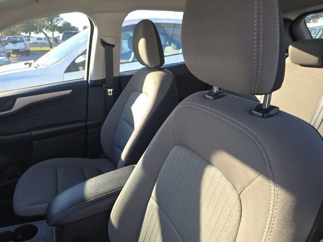 Certified 2022 Ford Escape S image 4