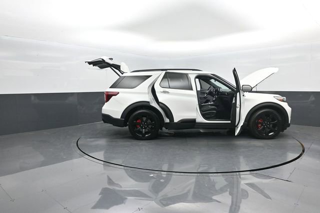 Certified 2022 Ford Explorer ST w/ Equipment Group 401A image 44