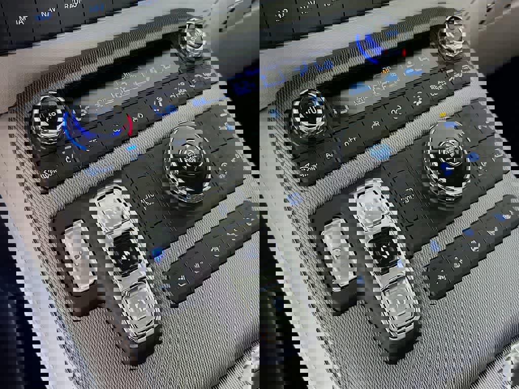 Used 2024 Hyundai Palisade Limited image 20