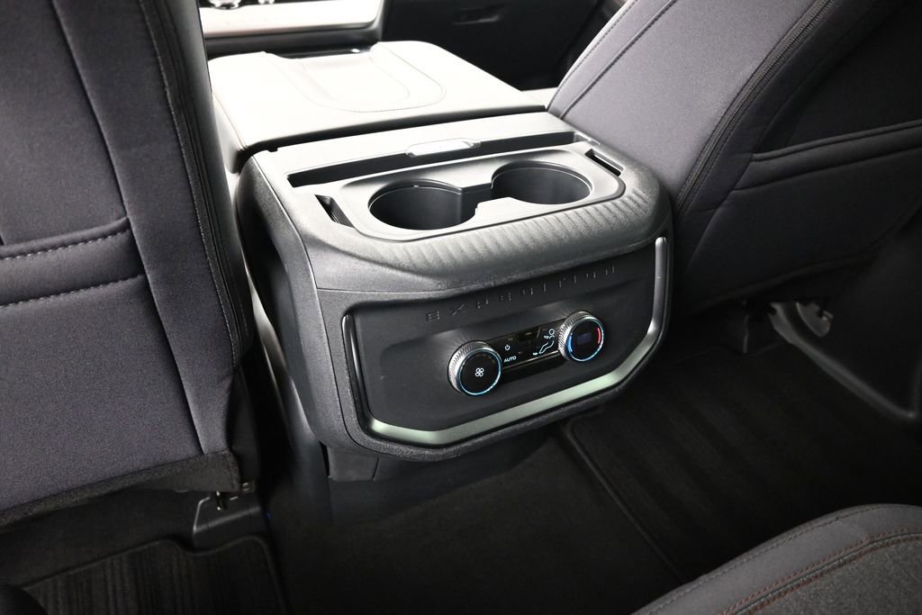 Certified 2025 Ford Expedition Active AWD/4WD image 22