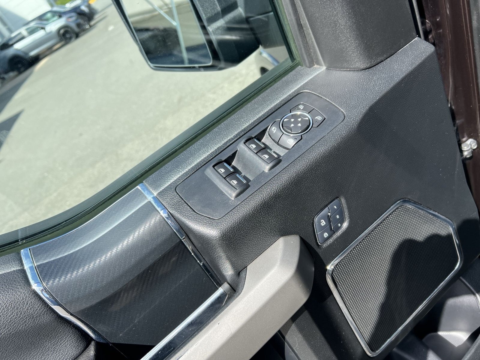 Certified 2018 Ford F150 Lariat w/ Equipment Group 502A Luxury AWD/4WD image 23