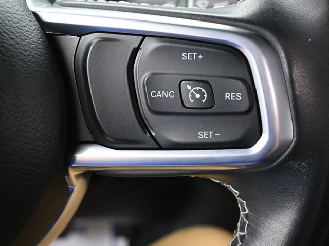 Used 2022 Jeep Wrangler Unlimited Sahara image 15